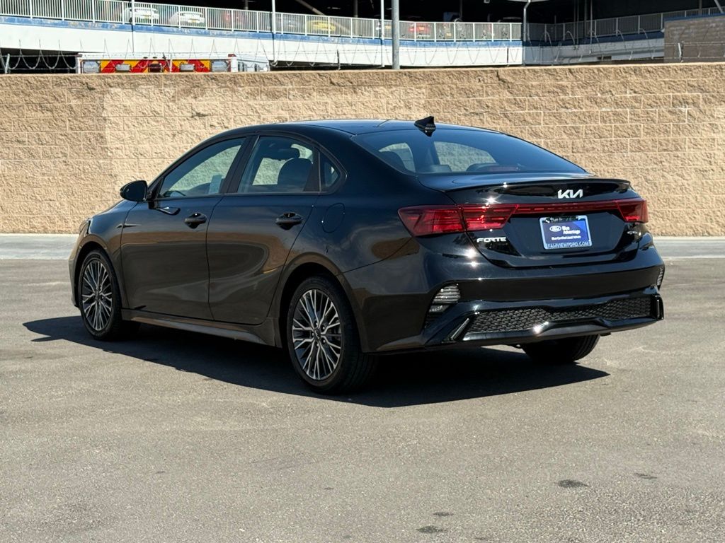2023 Kia Forte GT-Line photo 4
