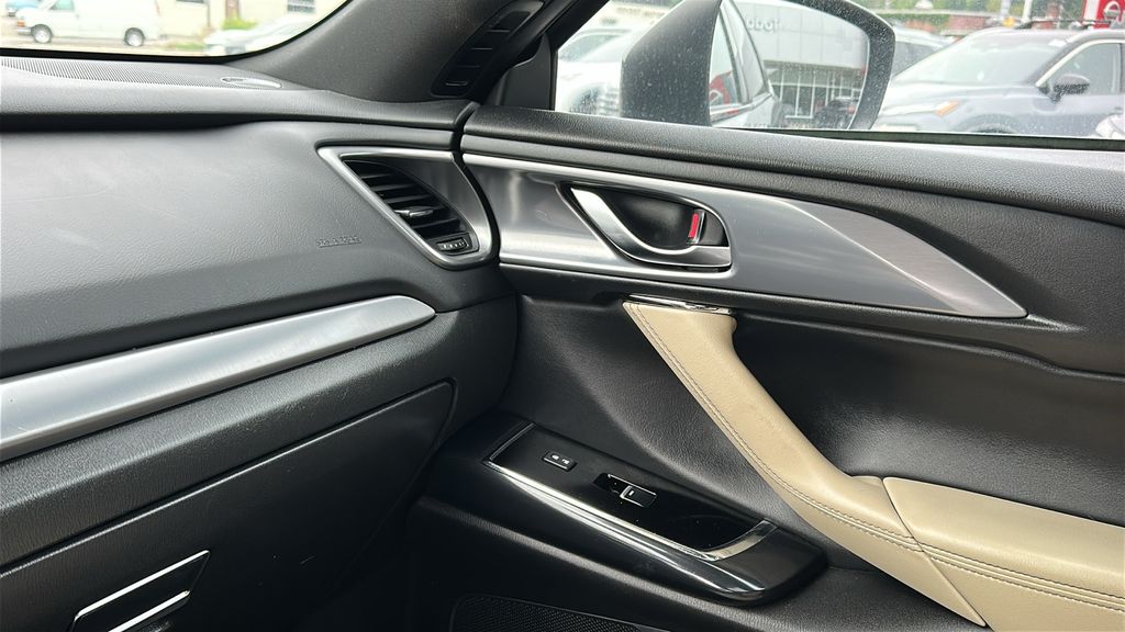 2021 Mazda CX-9 Grand Touring photo 21