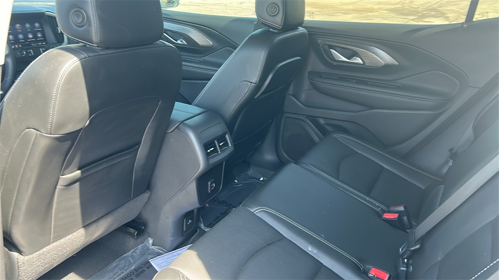 2023 Gmc Terrain SLT photo 28