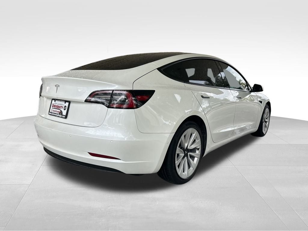 2021 Tesla Model 3 Standard Range Plus photo 2