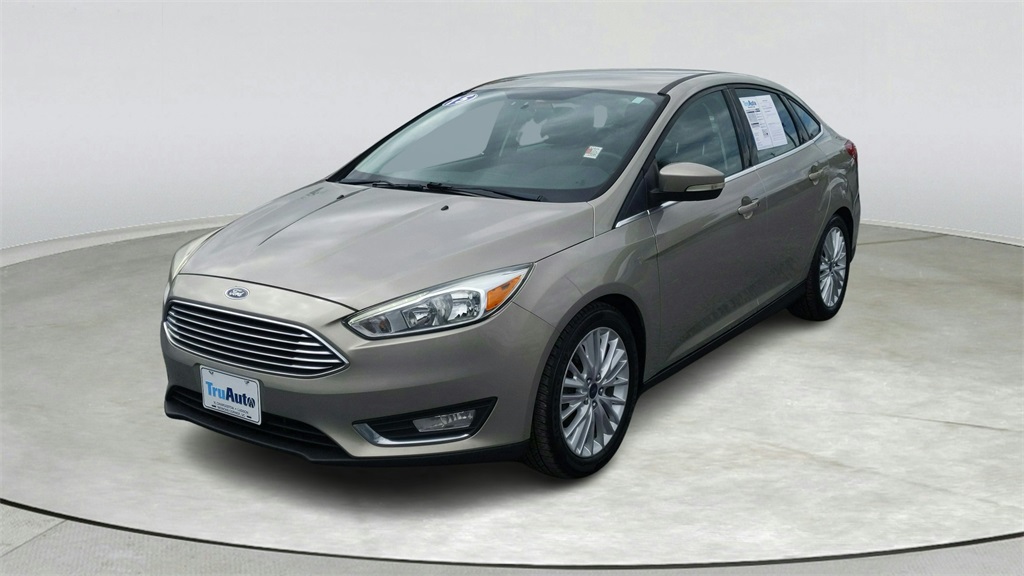 2015 Ford Focus Titanium photo 3
