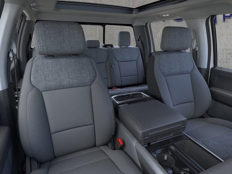 2024 Ford F-150 XLT photo 2