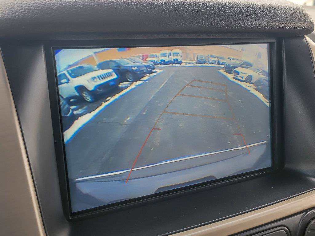 2019 GMC YUKON XL - Image 22