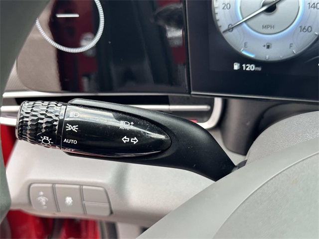 2024 Hyundai Elantra SEL photo 24