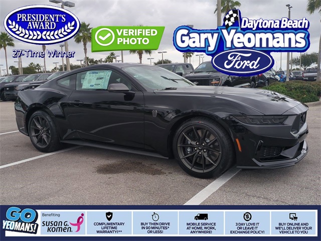 2026 Ford Mustang Dark Horse's photo