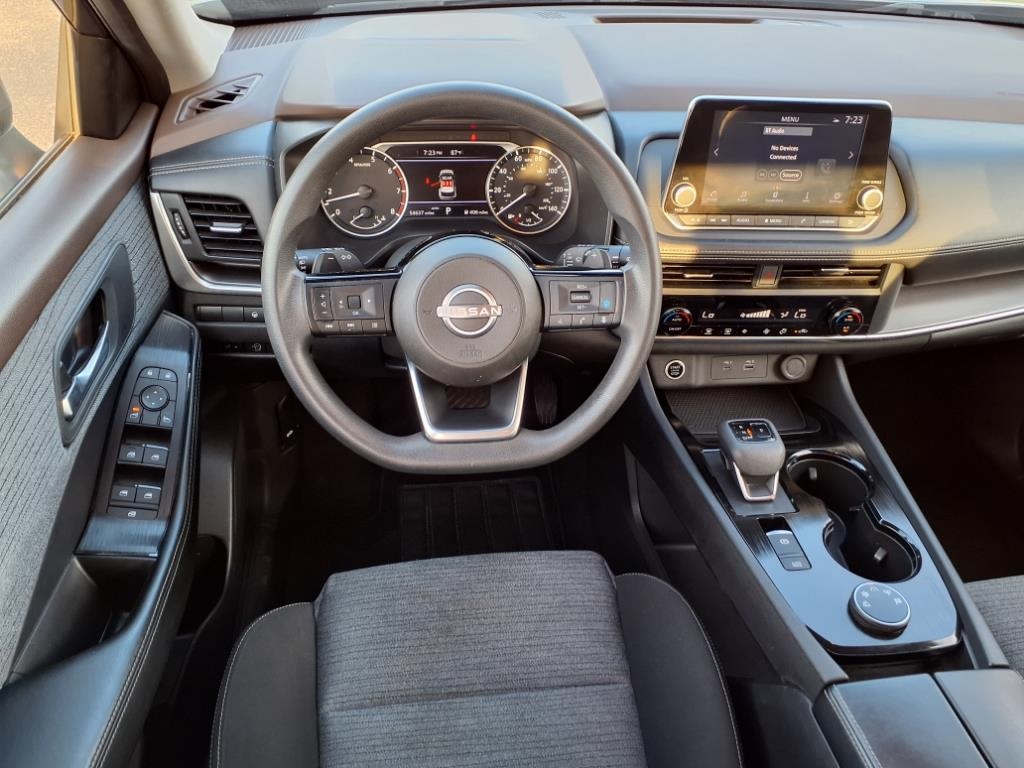 2023 Nissan Rogue SV photo 7