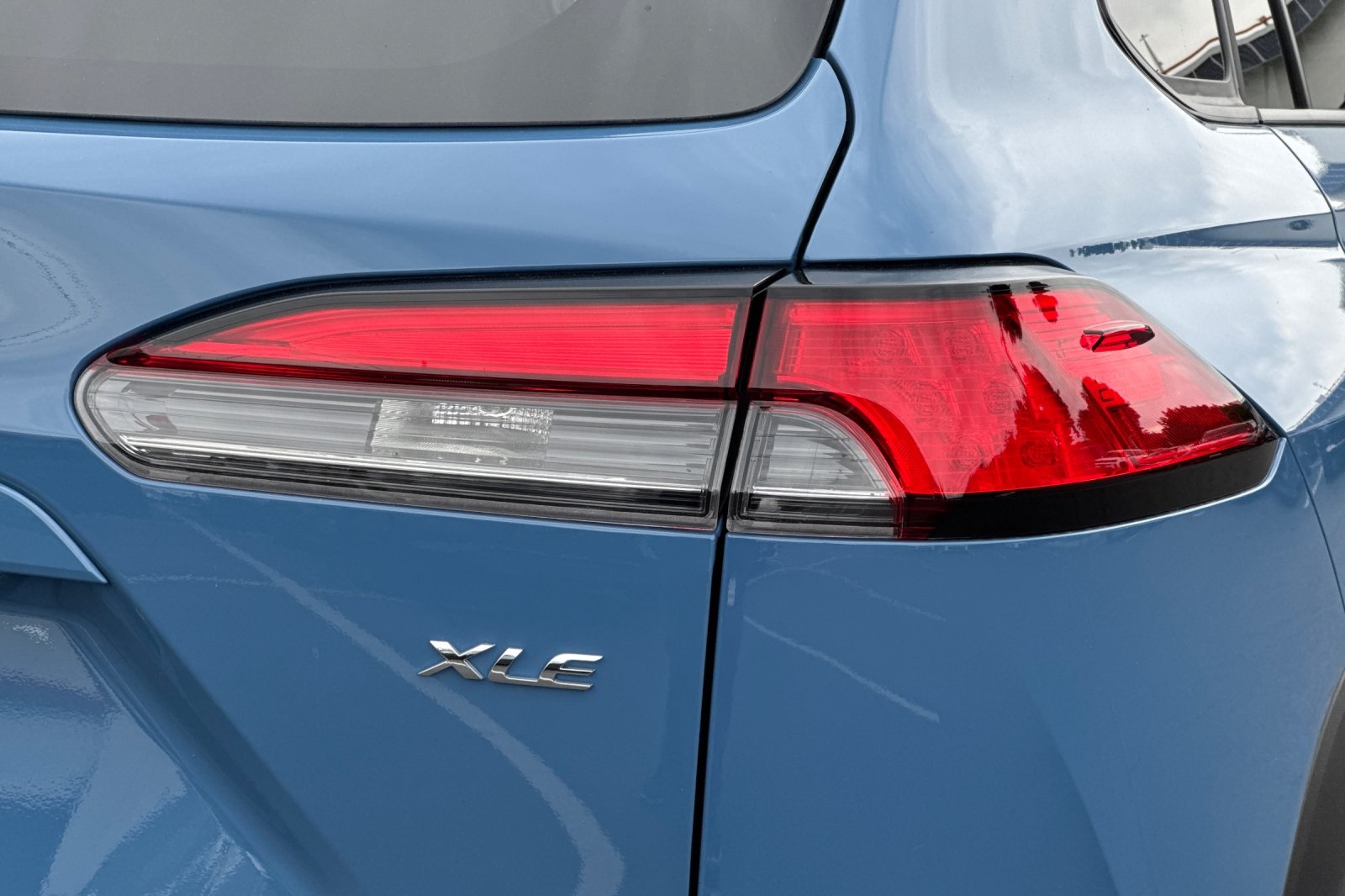 2026 Toyota Corolla Cross XLE photo 30