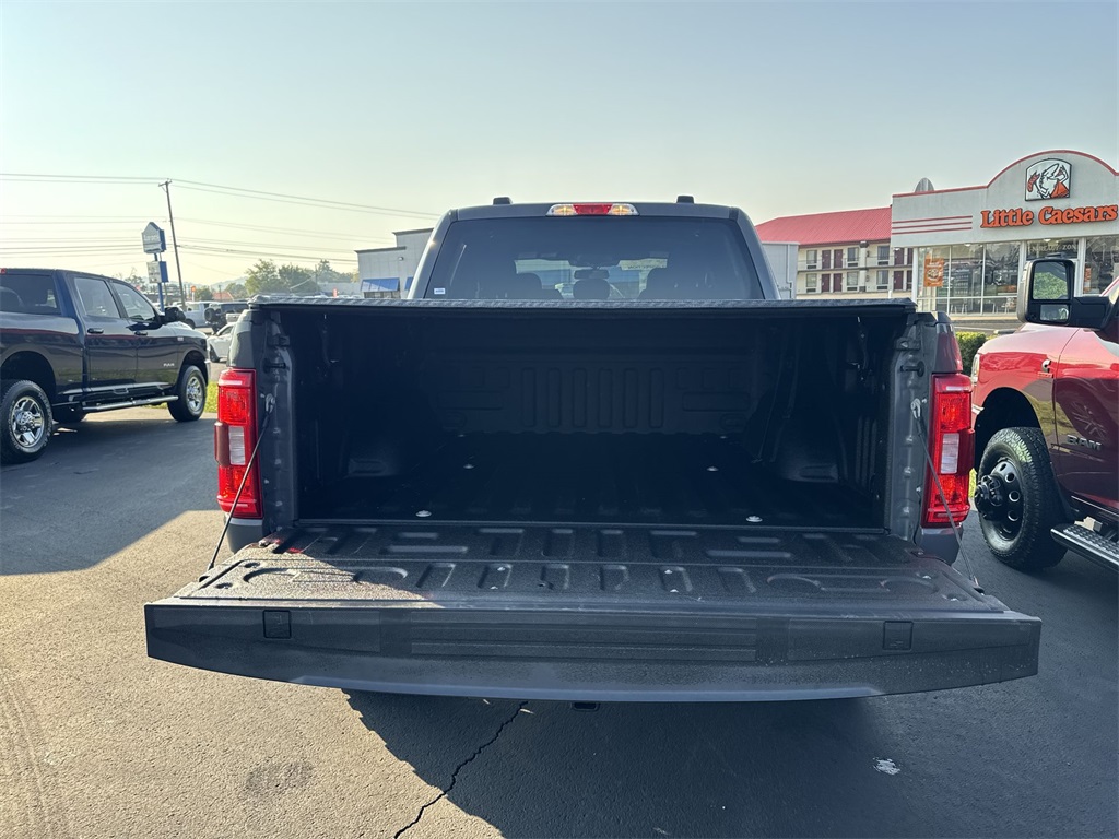 2021 Ford F-150 XLT photo 28