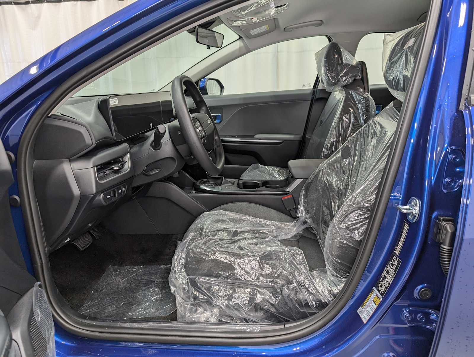 2025 Kia K4 LXS photo 4