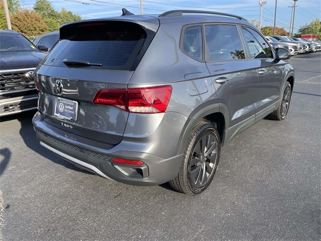 2022 Volkswagen Taos S photo 2