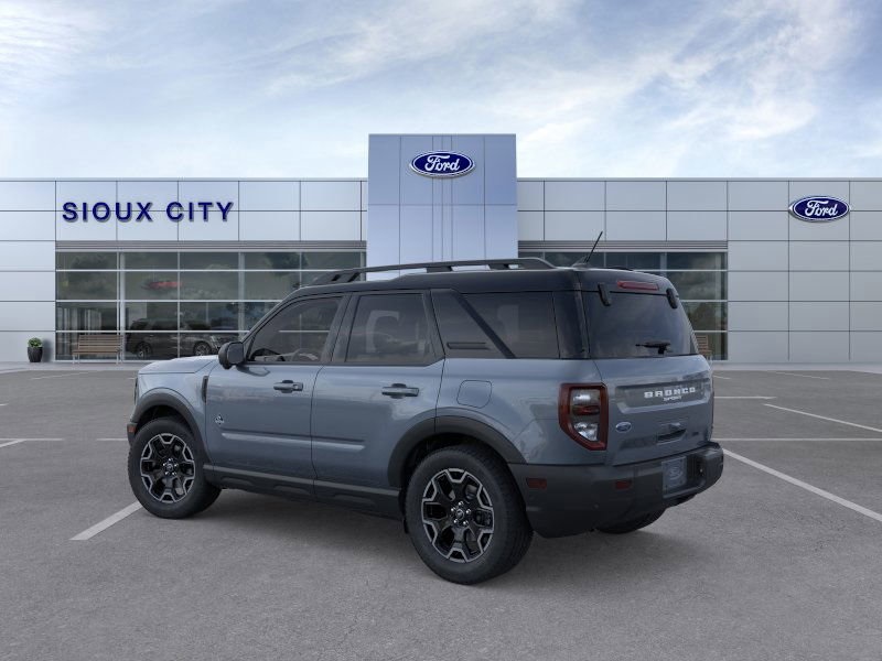 2025 Ford Bronco Sport Outer Banks photo 3