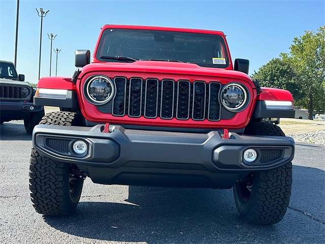 2025 Jeep Wrangler Rubicon photo 2