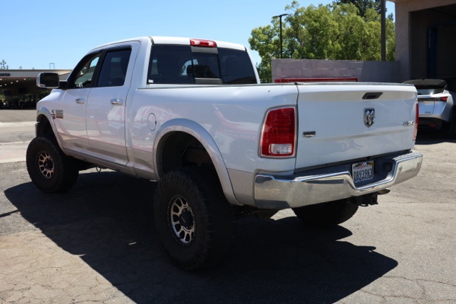 2016 Ram 2500 Laramie photo 5
