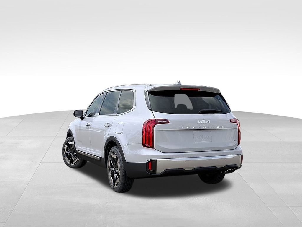 2025 Kia Telluride S photo 2