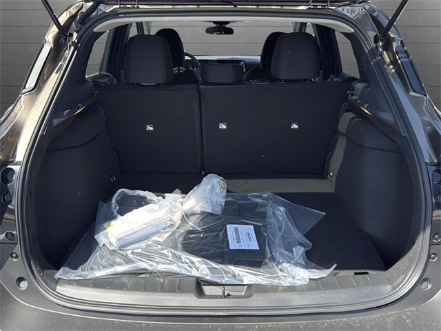 2025 Nissan Kicks SV photo 26
