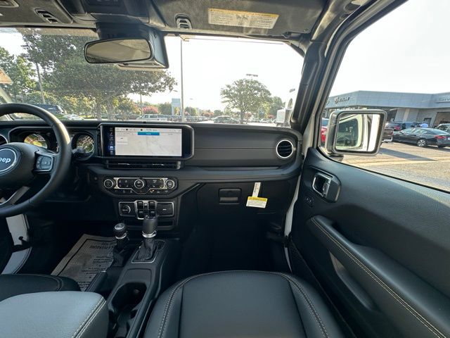 2025 Jeep Gladiator Sport photo 28