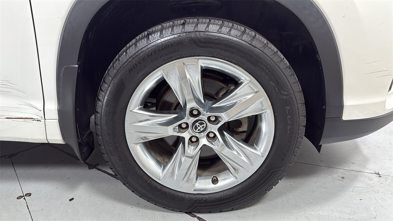 2018 Toyota Highlander Limited photo 23