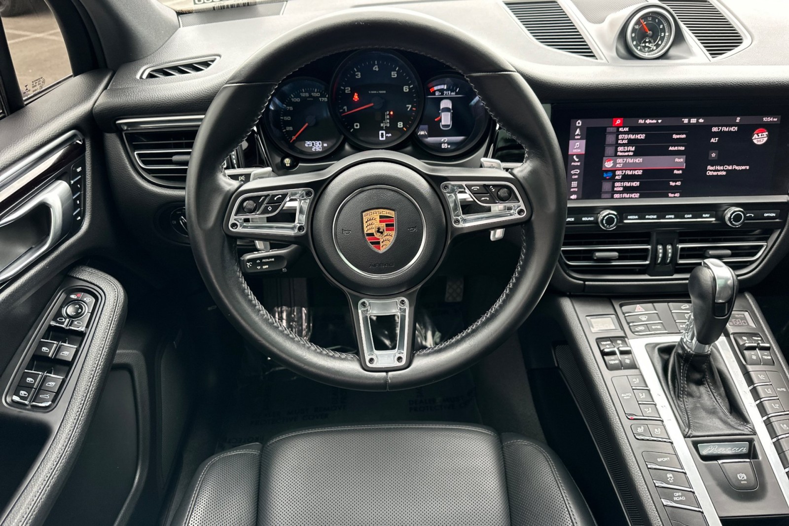 2020 Porsche Macan photo 17