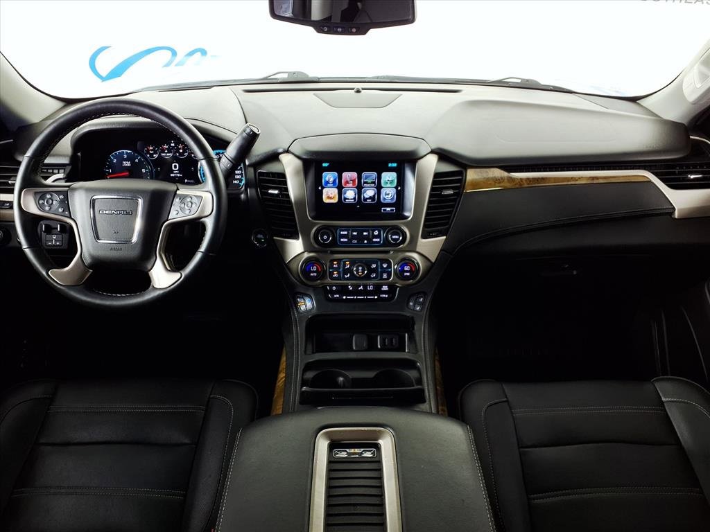 2017 Gmc Yukon Denali photo 3