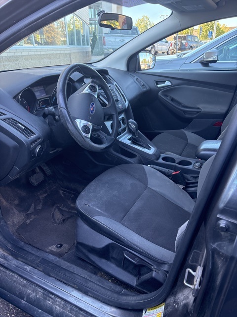 2014 Ford Focus SE photo 8