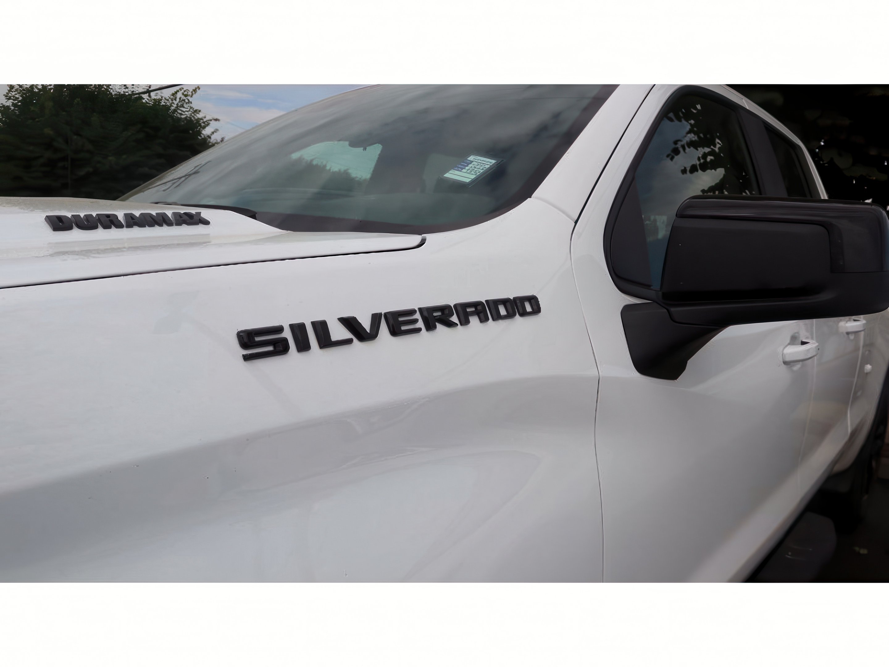 2023 Chevrolet Silverado 1500 RST photo 3