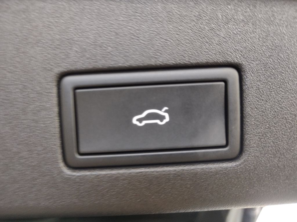 2021 Volkswagen ID.4 Pro S photo 14