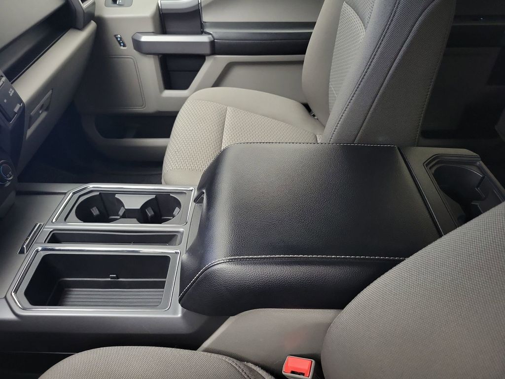 2019 Ford F-150 XLT photo 25