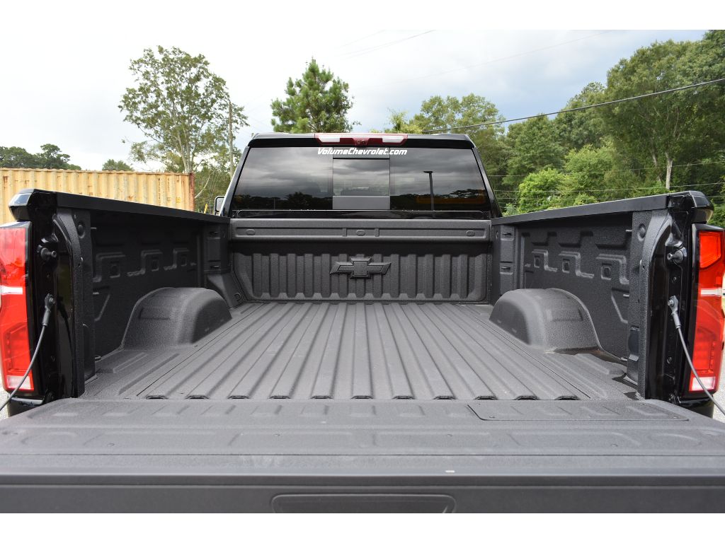 2025 Chevrolet Silverado 2500HD High Country photo 15
