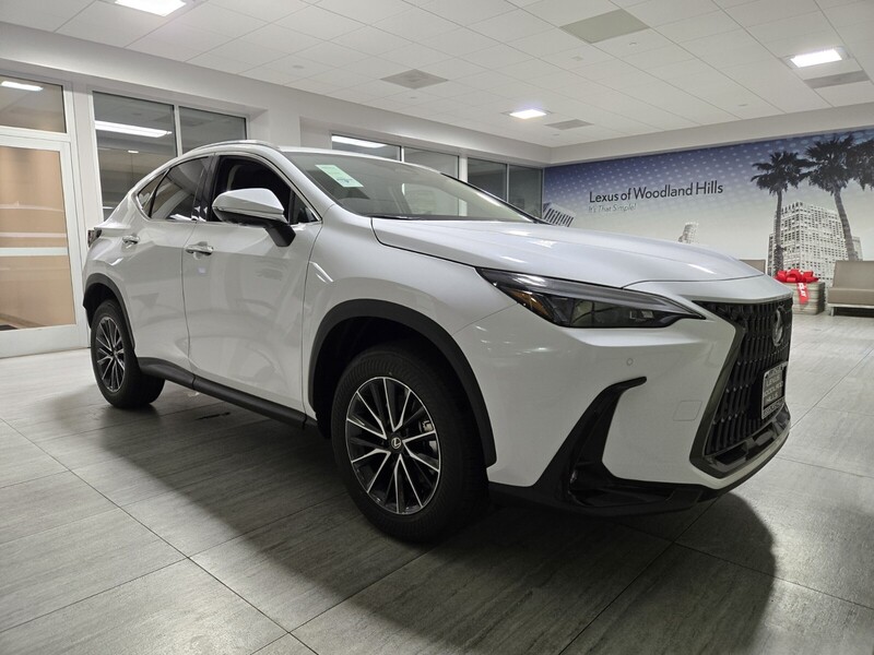 2026 Lexus NX 350 Premium AWD photo 4