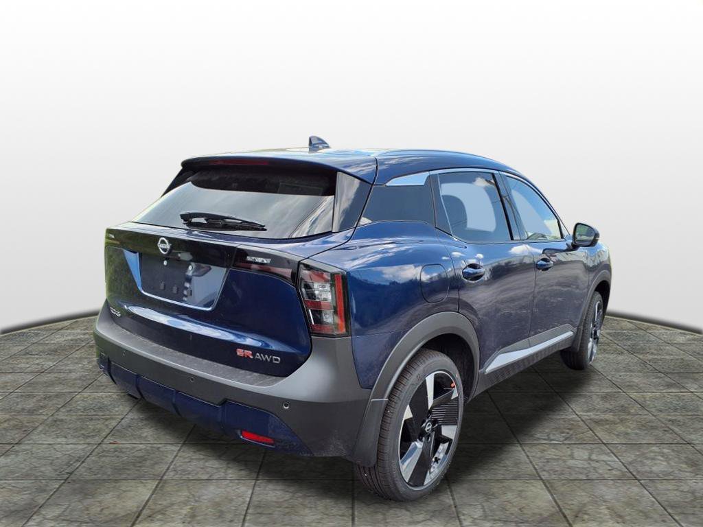 2025 Nissan Kicks SR photo 3