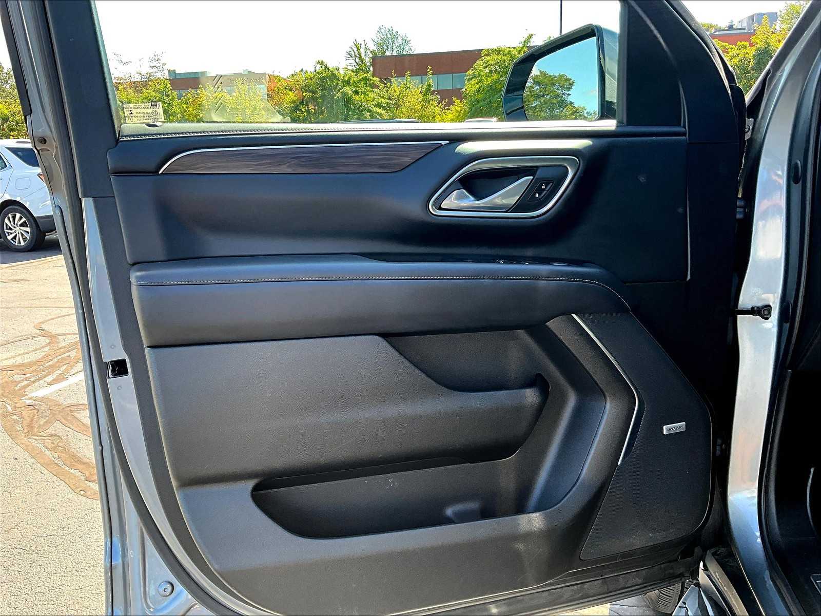 2021 Chevrolet Tahoe LT photo 9