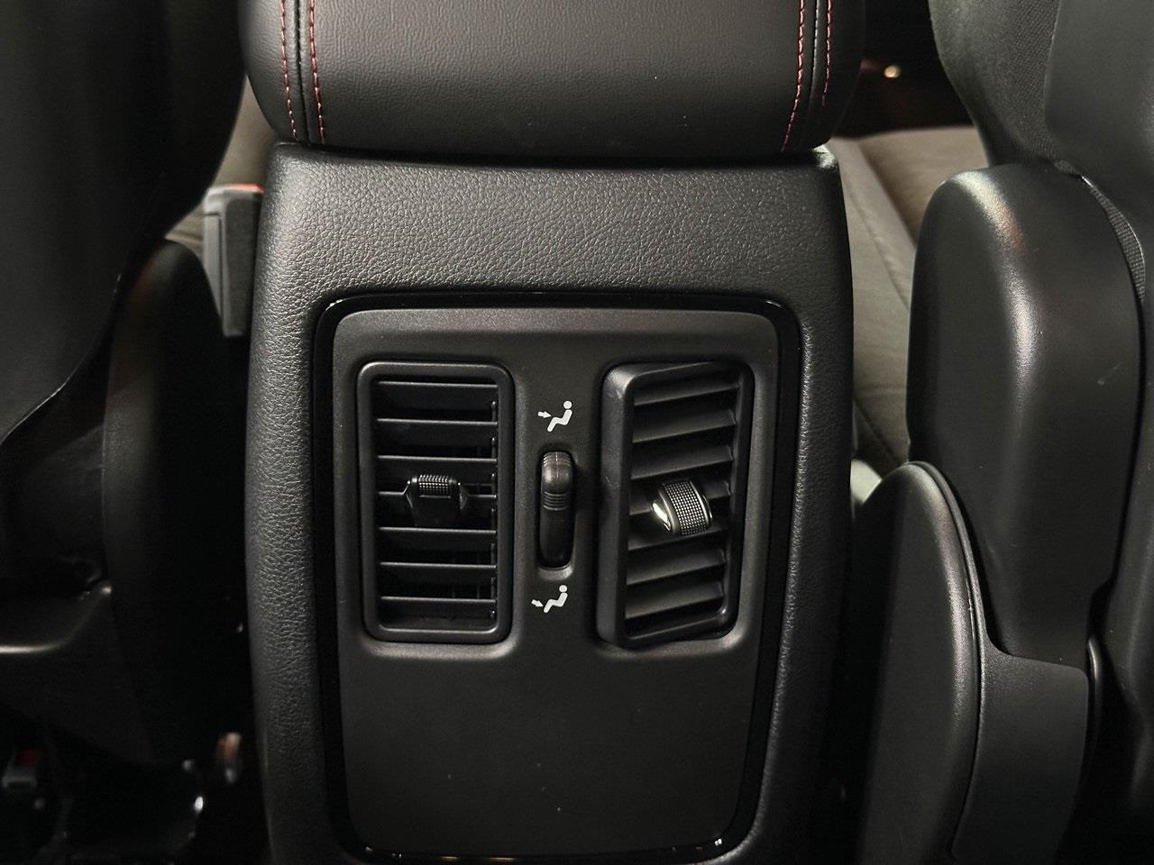 2025 Dodge Durango R/T photo 19