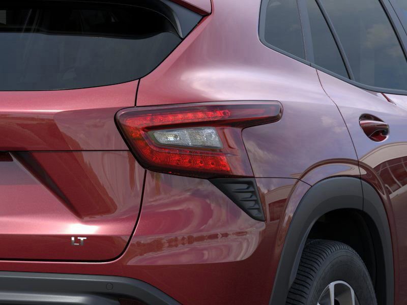 2025 Chevrolet Trax LT photo 10