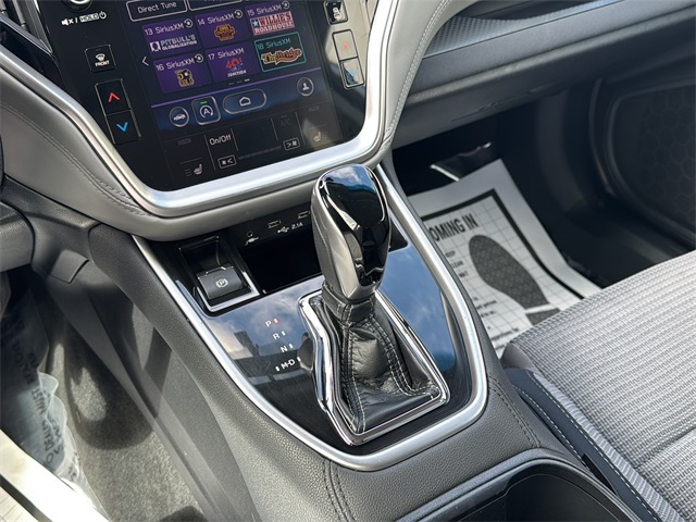 2022 Subaru Outback Premium photo 15