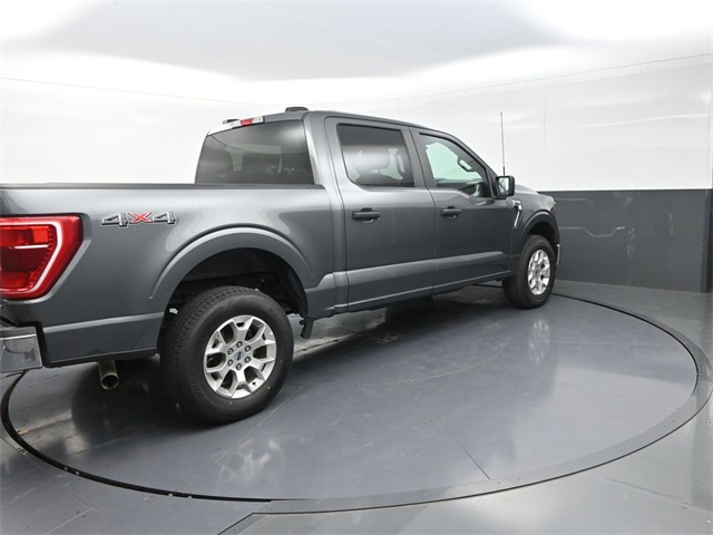 2023 Ford F-150 XLT photo 3