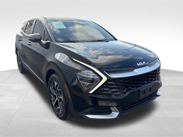 2024 Kia Sportage EX's photo