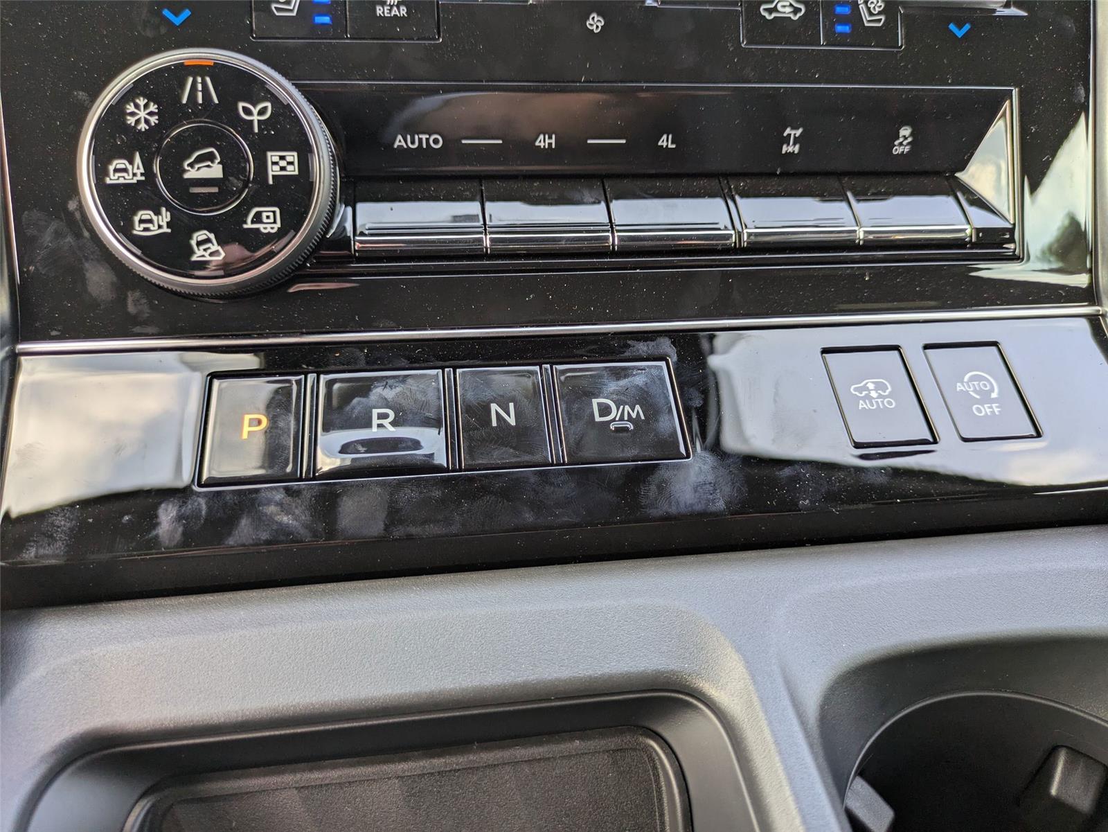 2025 Nissan Armada photo 17