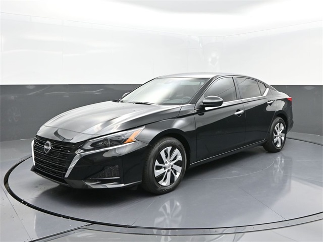 2025 Nissan Altima 2.5 S photo 3