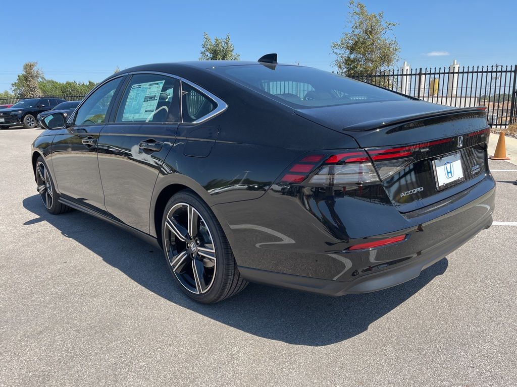 2025 Honda Accord Hybrid Sport photo 3
