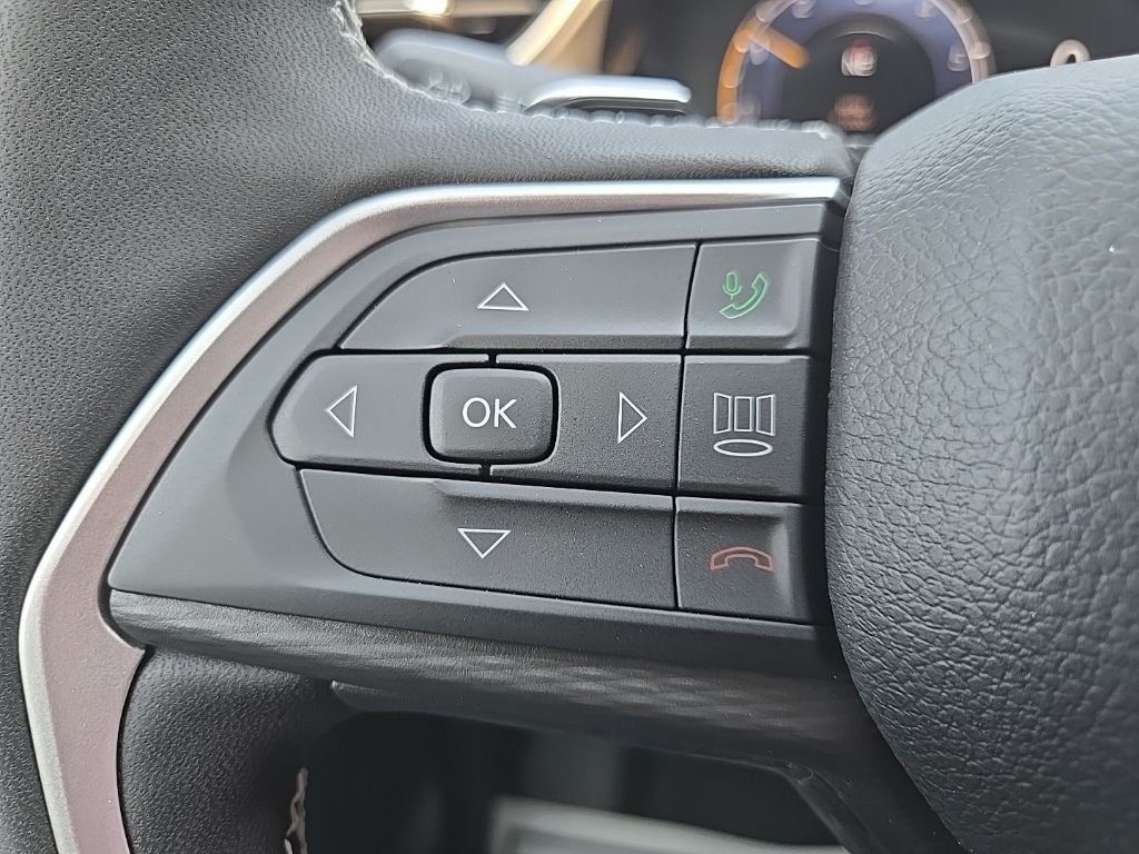 2025 Jeep Grand Cherokee Altitude X photo 37