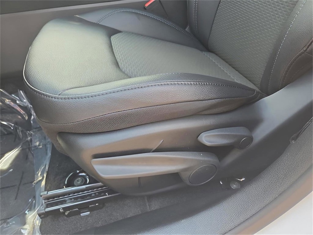 2025 Jeep Compass Latitude photo 28