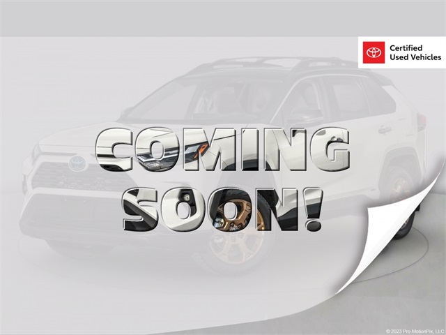 2025 Toyota RAV4 SE's photo