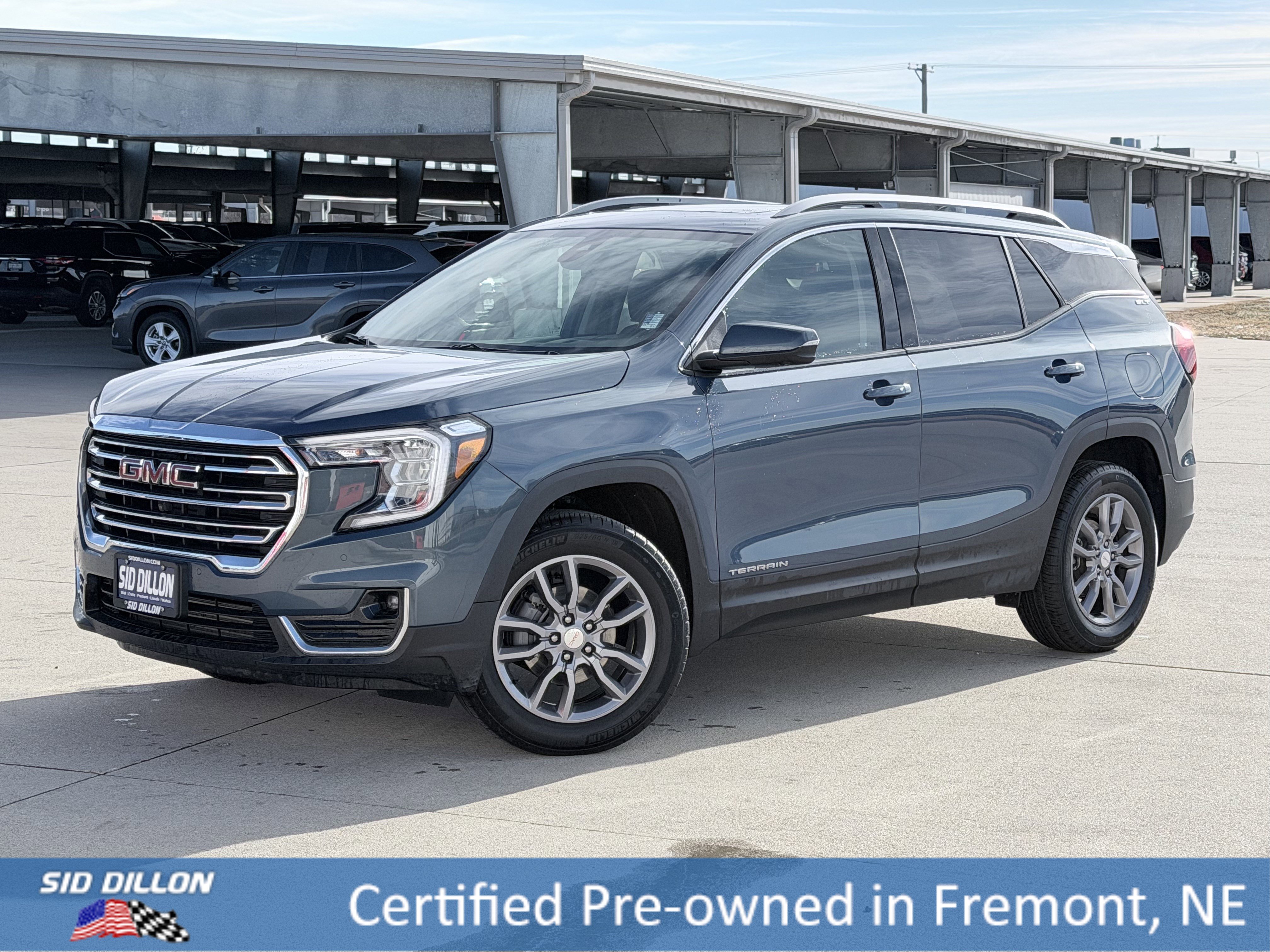 2024 GMC Terrain SLT's photo