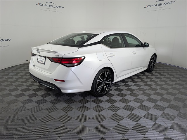 2022 Nissan Sentra SR photo 5