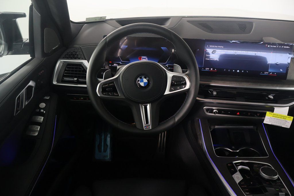 2025 Bmw X7 M60i photo 3