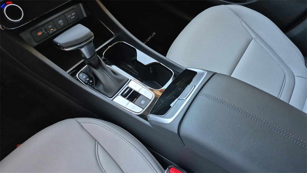 2026 Hyundai Santa Cruz SEL photo 12