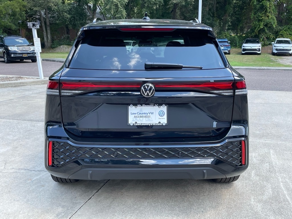 2025 Volkswagen Tiguan SE R-Line Black photo 15