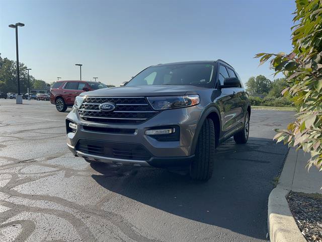 2022 Ford Explorer XLT photo 3