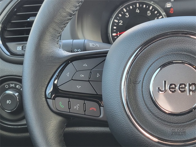 2022 Jeep Renegade Altitude photo 24