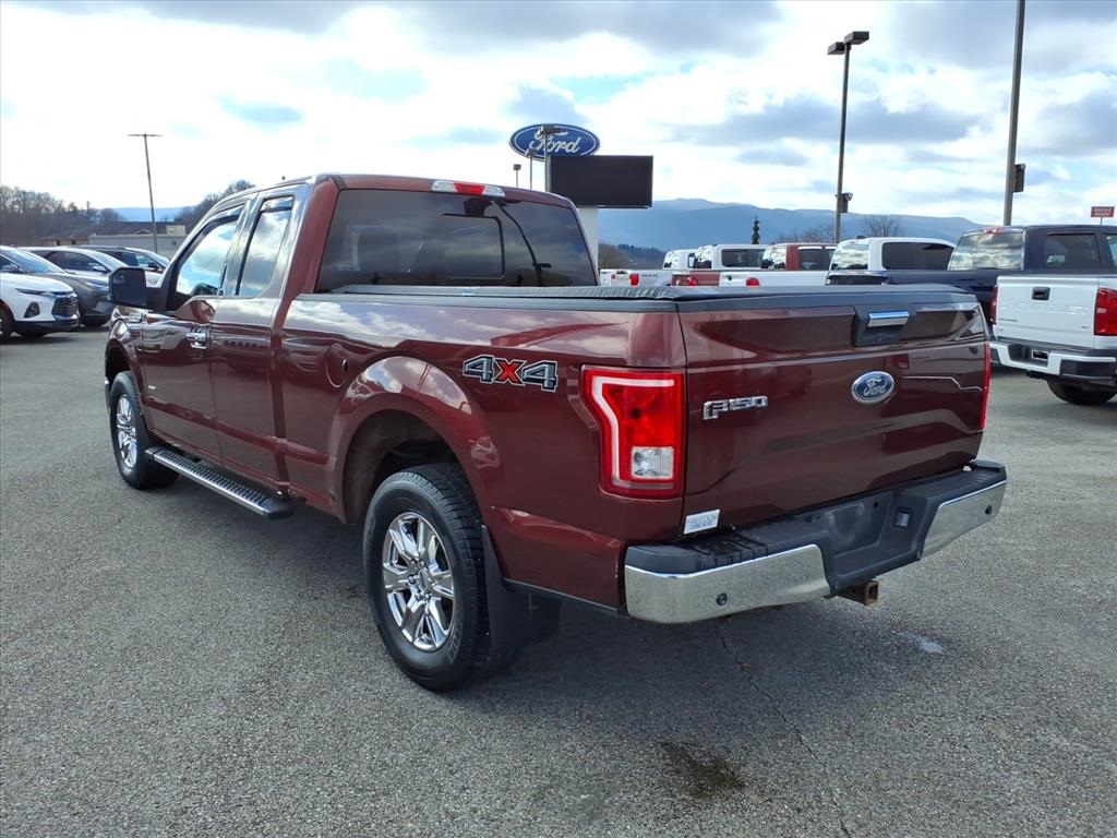 2015 Ford F-150 XLT photo 3